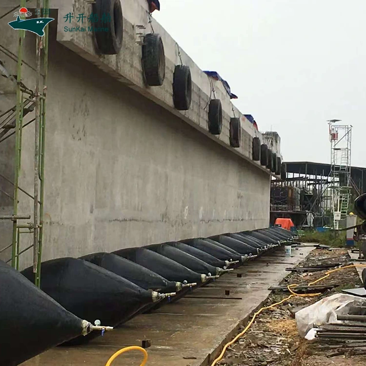 Túi khí nâng và chịu tải để cứu hộ tàu